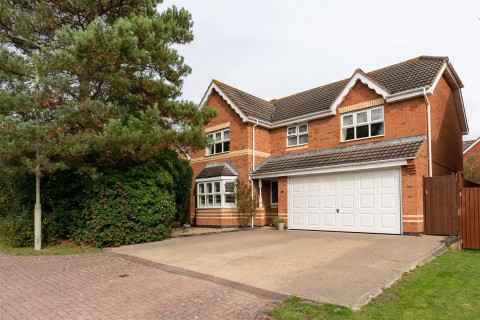 View Full Details for Peregrine Close, Quedgeley, Gloucester