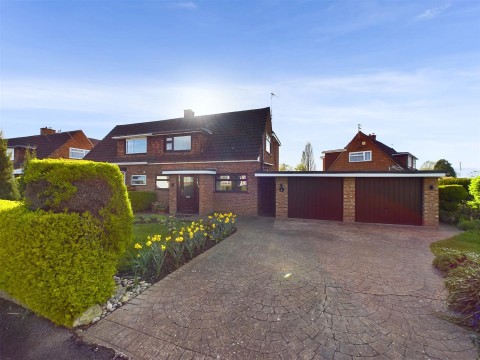 View Full Details for Laura Close, Longlevens, Gloucester