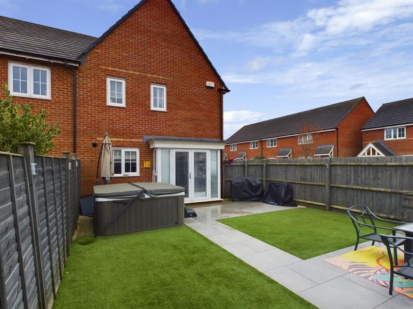 Images for Oswalds Close, Longford, Gloucester