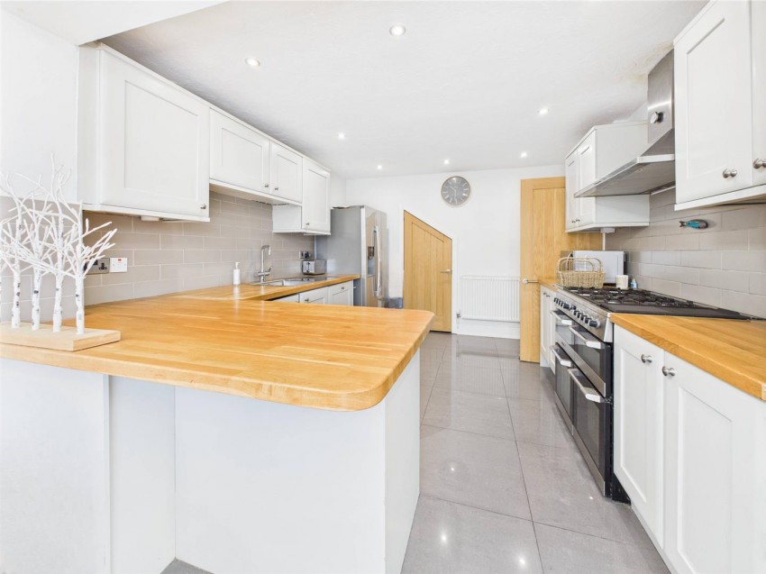 Images for Burleigh Croft, Hucclecote, Gloucester