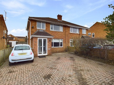 View Full Details for Innsworth Lane, Longlevens, Gloucester