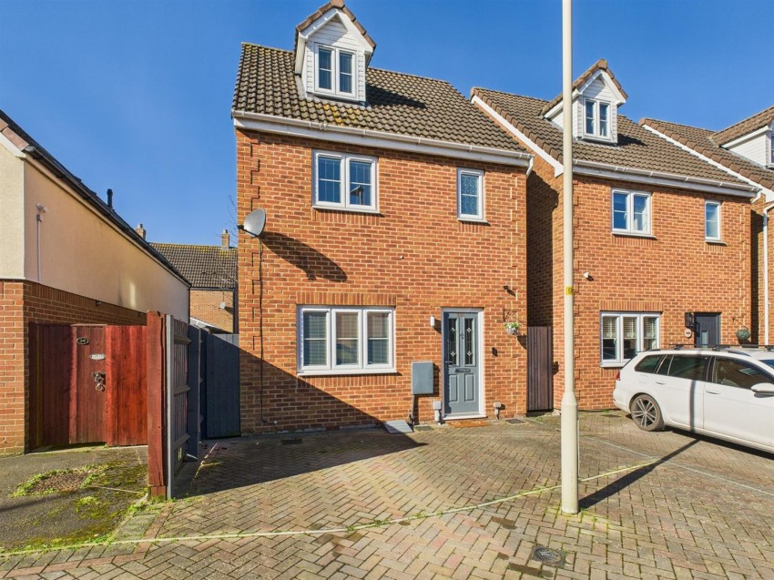 Images for Coltishall Close, Quedgeley, Gloucester