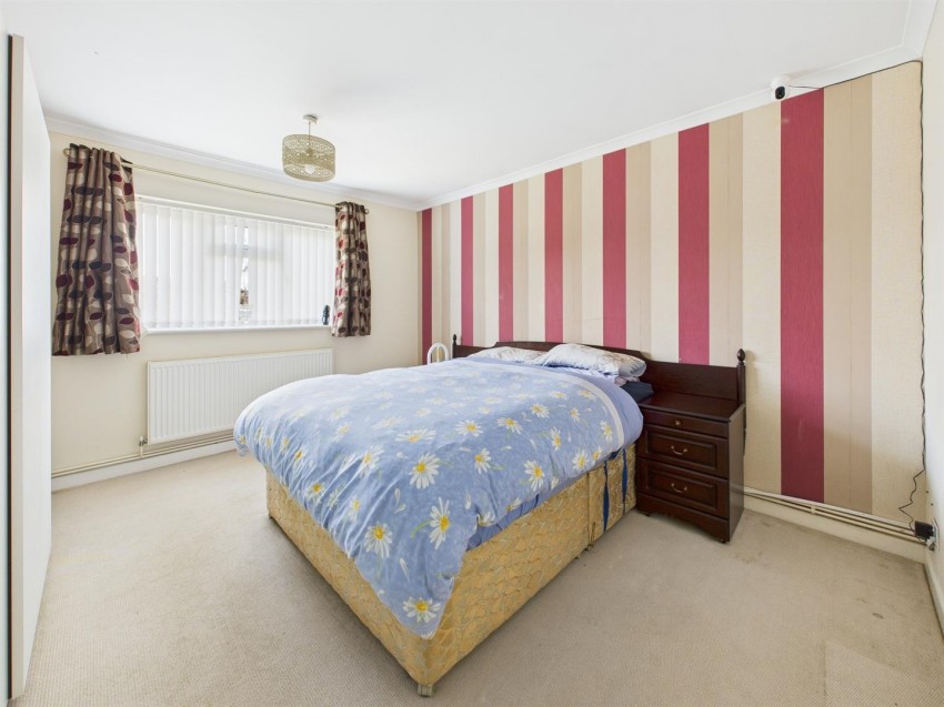 Images for Dinglewell, Hucclecote, Gloucester