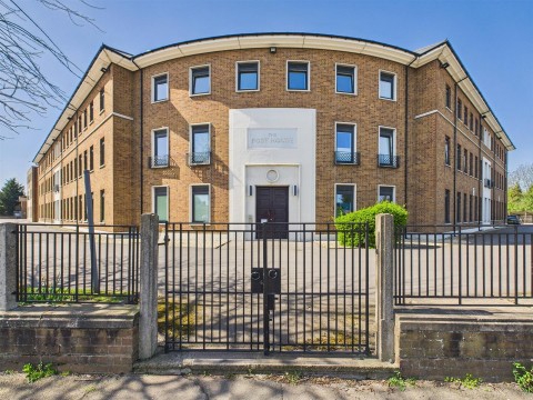 View Full Details for Eastern Avenue, Gloucester