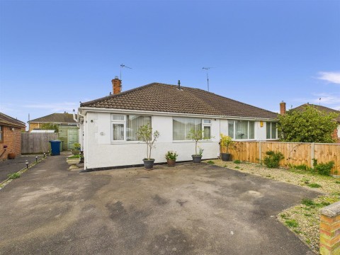 View Full Details for Shearwater Grove, Innsworth, Gloucester