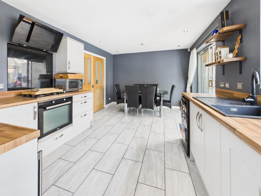 Images for Kestrel Gardens, Quedgeley, Gloucester