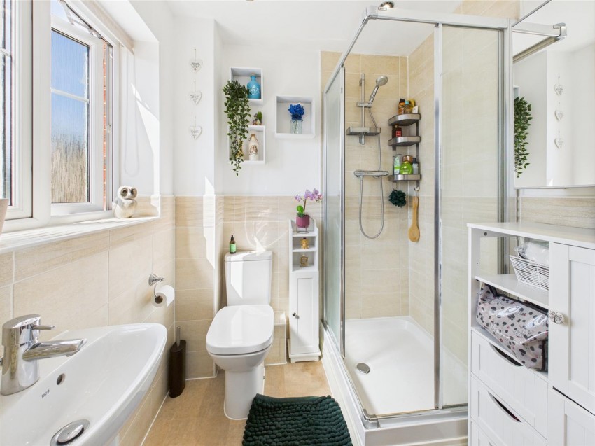 Images for Martyn Close, Brockworth, Gloucester