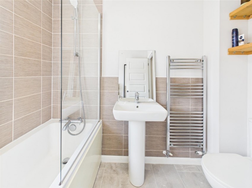 Images for Oswalds Close, Longford, Gloucester