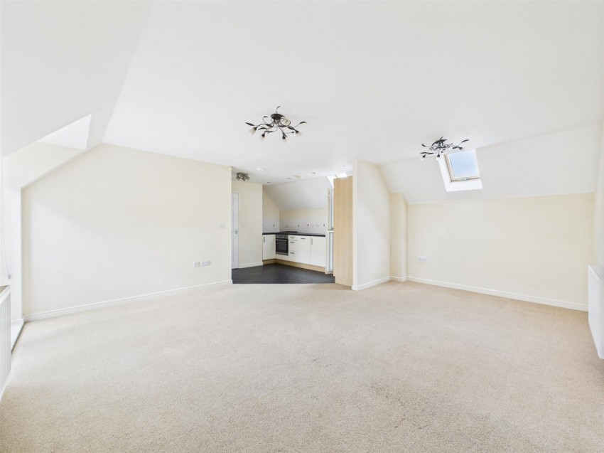 Images for Longhorn Avenue, Gloucester