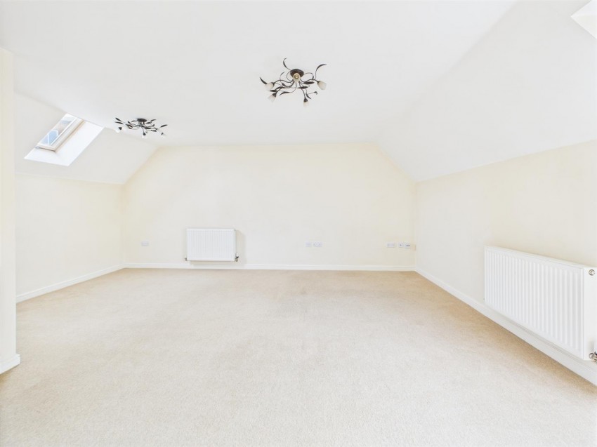 Images for Longhorn Avenue, Gloucester