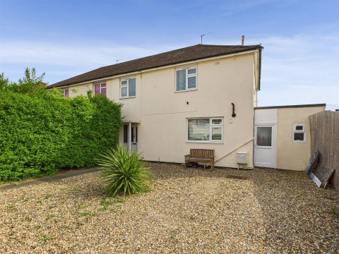 View Full Details for Sandyleaze, Longlevens, Gloucester