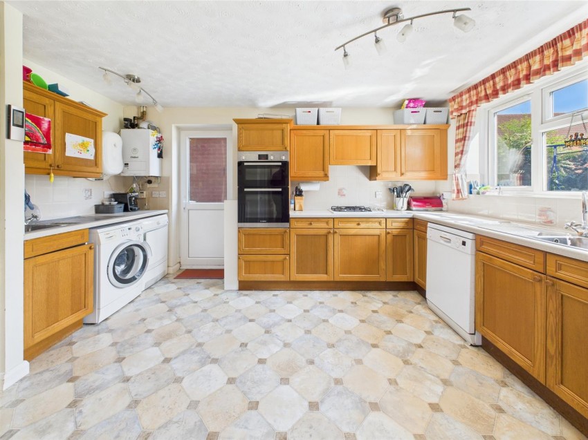 Images for Daffodil Close, Abbeymead, Gloucester