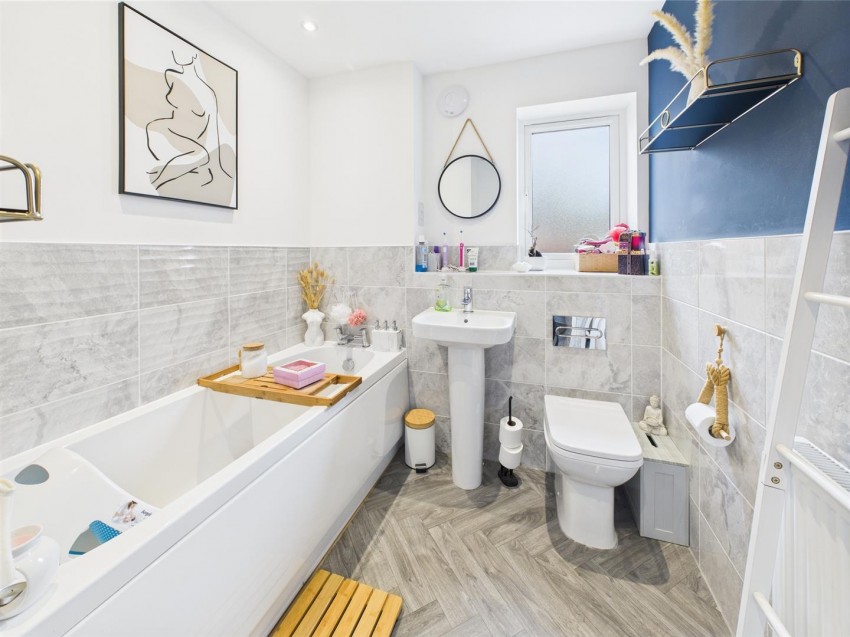 Images for Bluebell Crescent, Brockworth