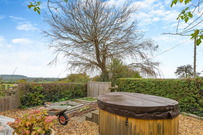 Images for Wainlode Hill, Norton, Gloucester