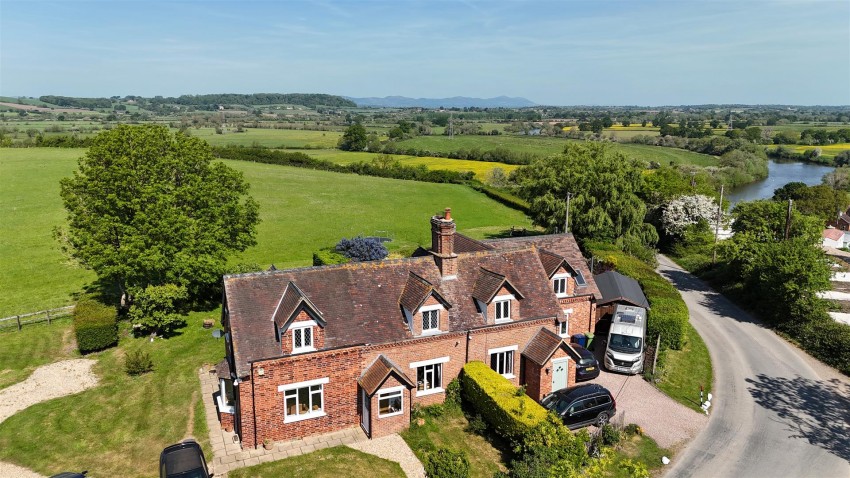 Images for Wainlode Hill, Norton, Gloucester