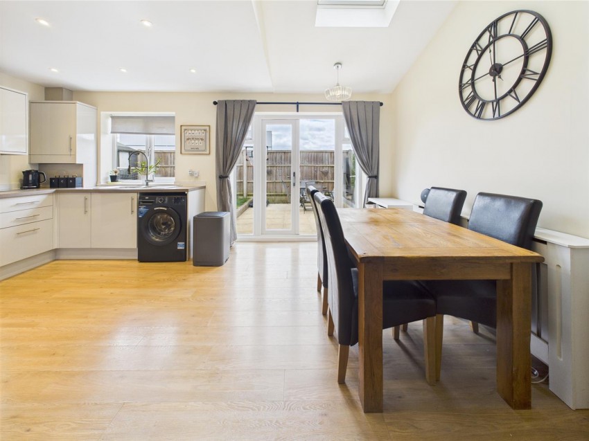 Images for Sandyleaze, Longlevens Gloucester