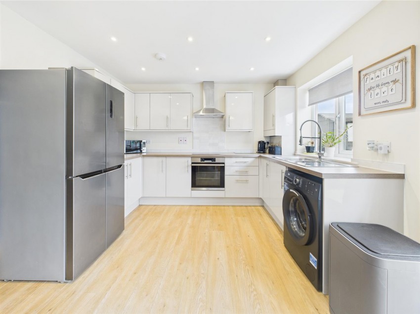 Images for Sandyleaze, Longlevens Gloucester