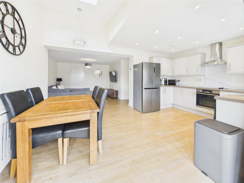 Images for Sandyleaze, Longlevens Gloucester