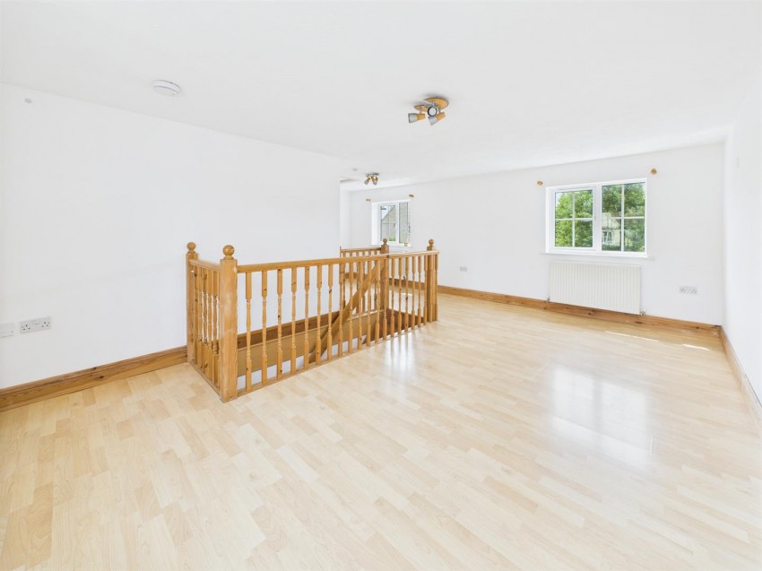 Images for Darleydale Close, Hardwicke