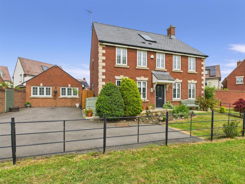 Images for Shorn Brook Close, Hardwicke, Gloucester