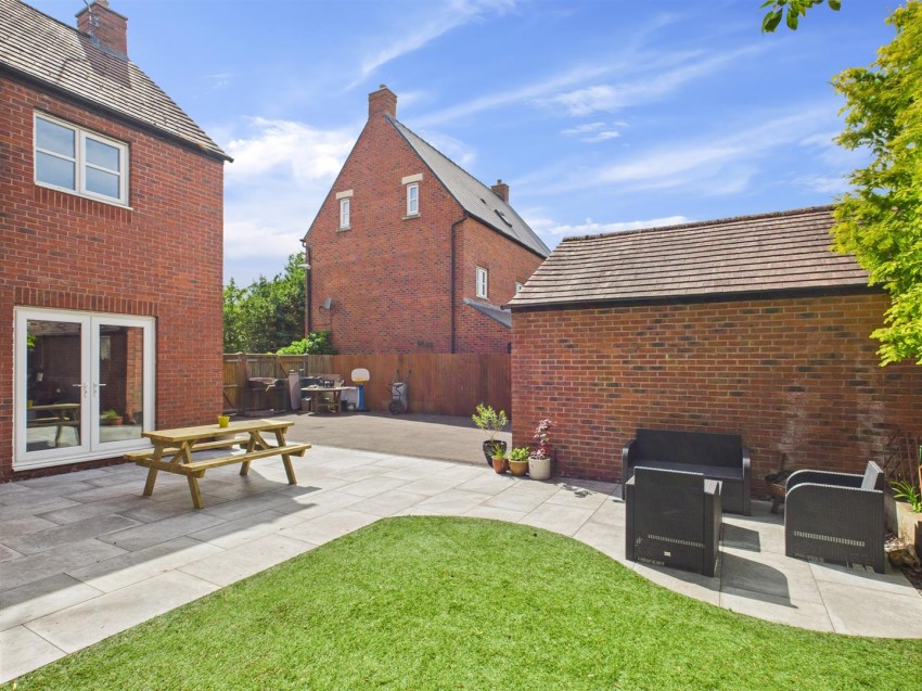 Images for The Plantation, Hardwicke, Gloucester