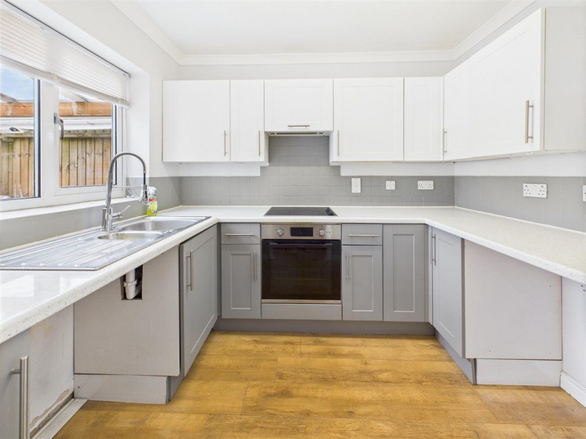 Images for Armscroft Gardens, Elmbridge, Gloucester