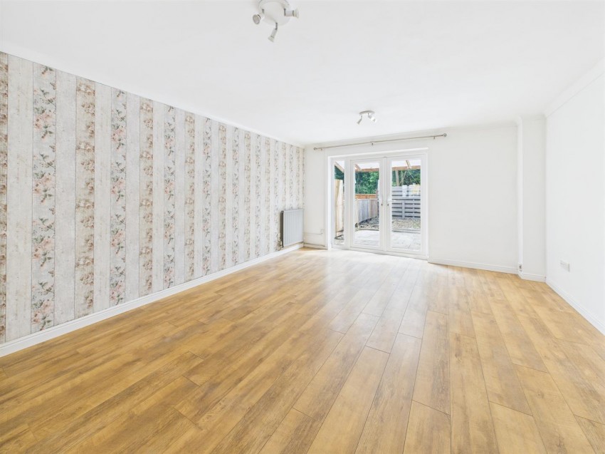 Images for Armscroft Gardens, Elmbridge, Gloucester