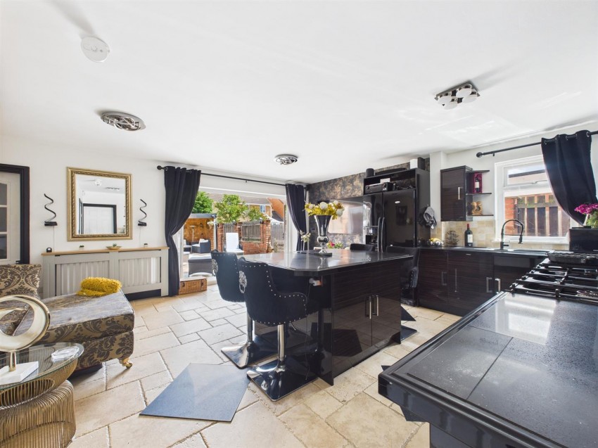 Images for Longford Lane, Longlevens, Gloucester