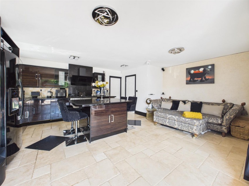 Images for Longford Lane, Longlevens, Gloucester