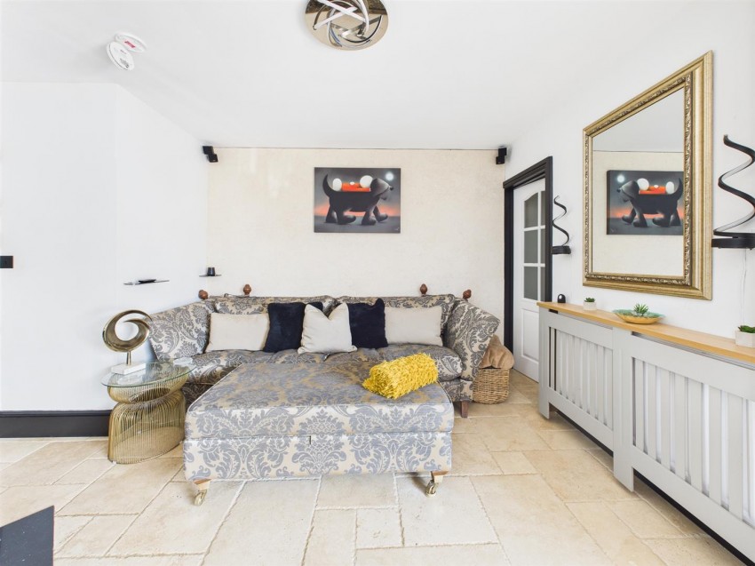 Images for Longford Lane, Longlevens, Gloucester