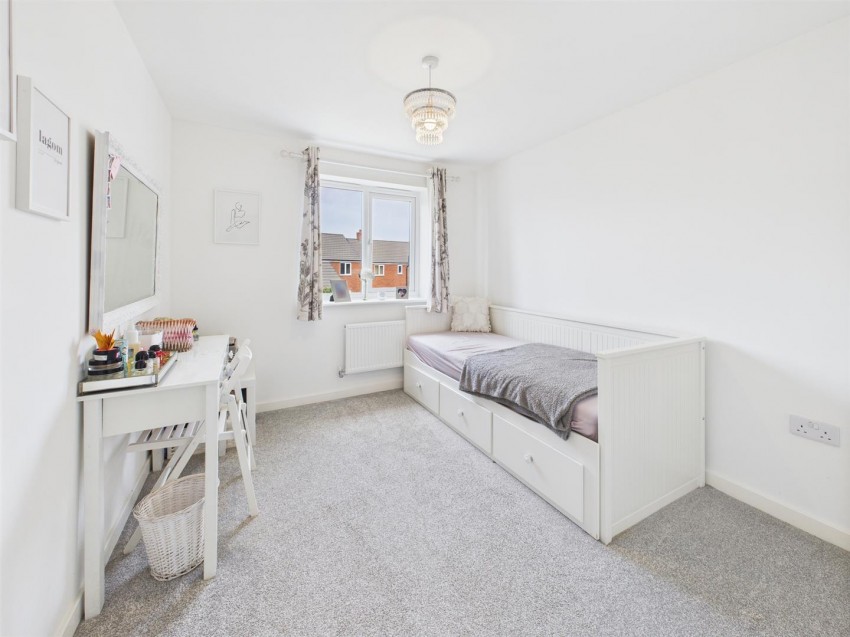 Images for Longstone Avenue, Longford