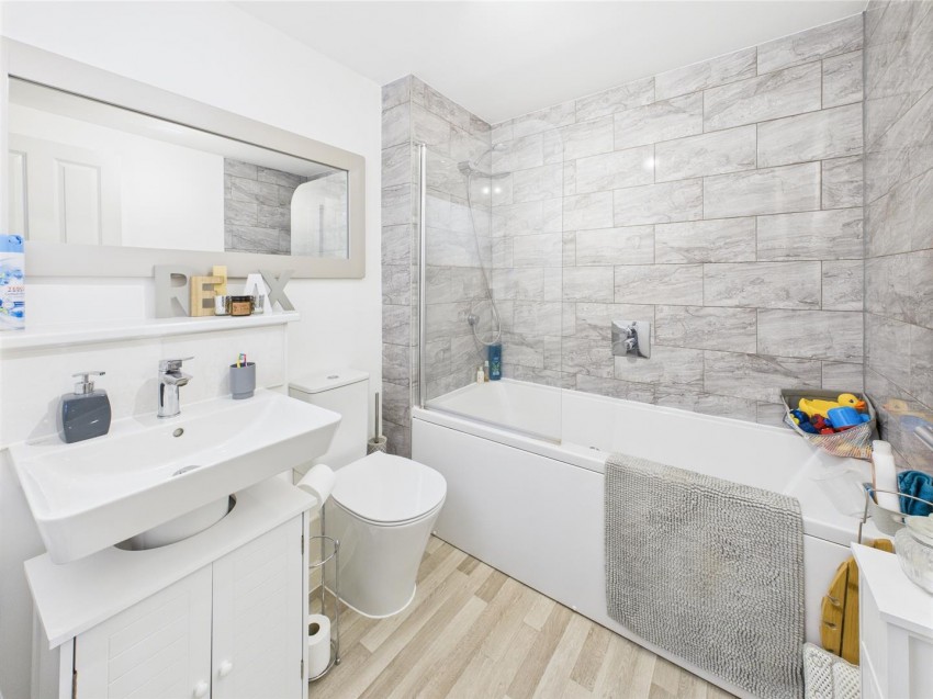 Images for Bowthorpe Drive, Brockworth