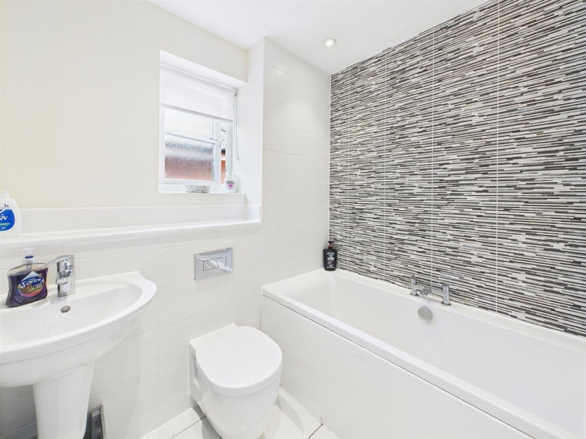 Images for Robinswood Close, Brockworth