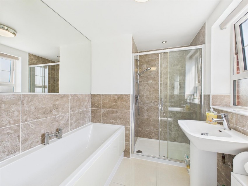 Images for Olive Close, Longford, Gloucester