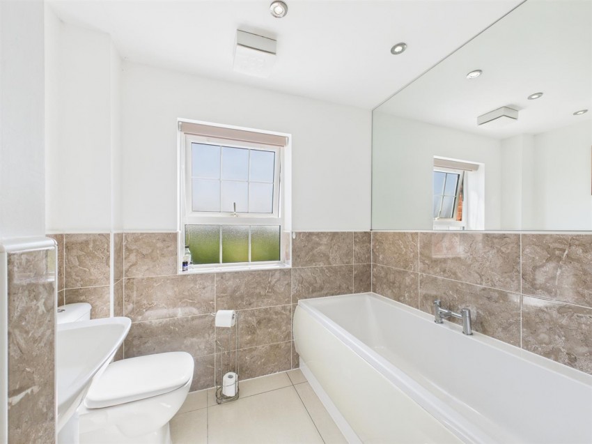 Images for Olive Close, Longford, Gloucester