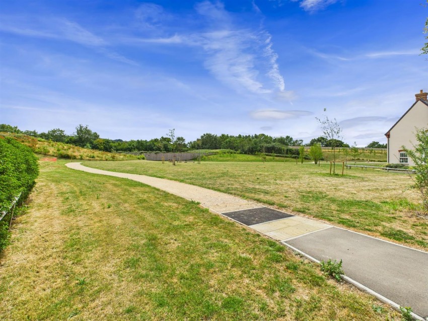 Images for Brambling Way, Hardwicke