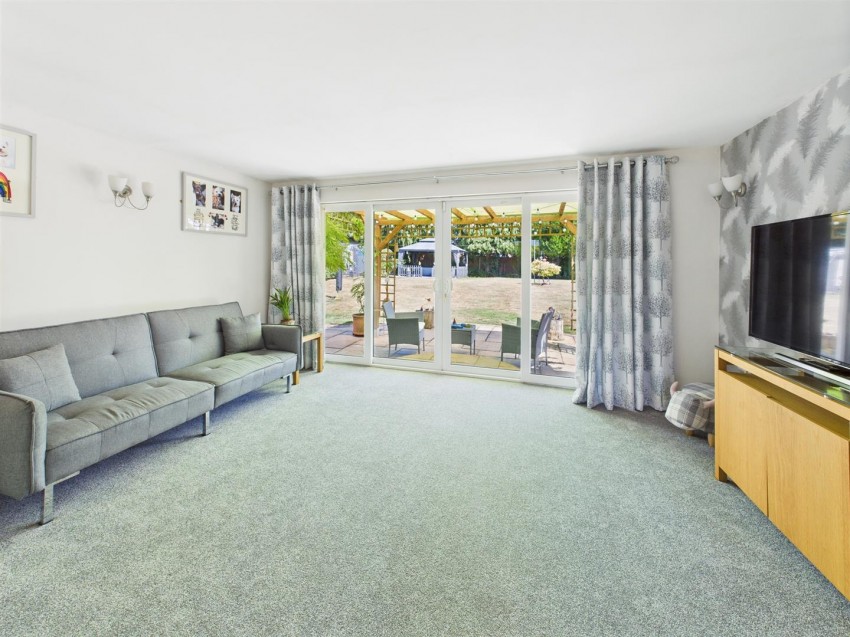 Images for Main Road, Huntley, Gloucester