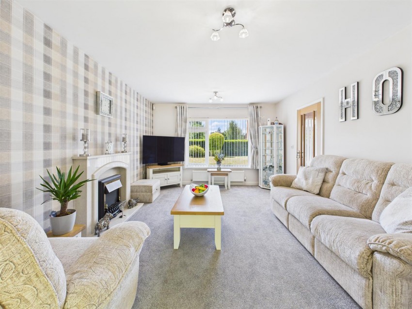 Images for Main Road, Huntley, Gloucester