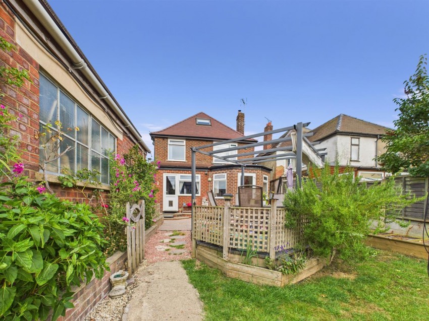 Images for Bristol Road, Quedgeley, Gloucester