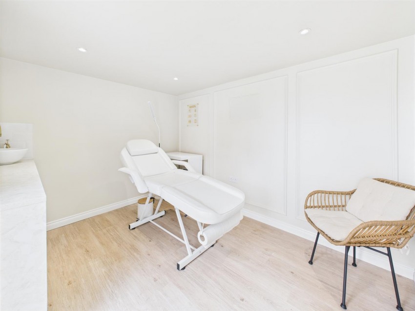 Images for Ironbridge Road, Twigworth, Gloucester