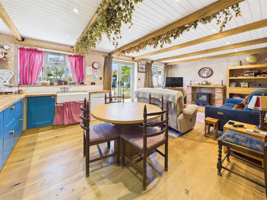 Images for Grove Crescent, Barnwood, Gloucester