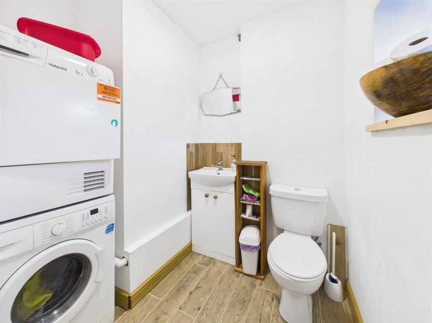 Images for Grove Crescent, Barnwood, Gloucester