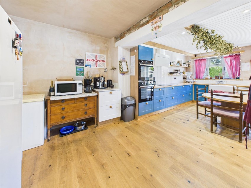 Images for Grove Crescent, Barnwood, Gloucester