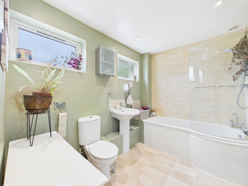 Images for Ryder Row, Innsworth, Gloucester