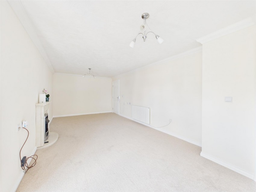 Images for Hamlet Lodge, Heathville Road, Gloucester