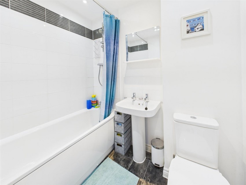 Images for Martyn Close, Brockworth, Gloucester