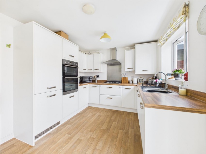 Images for Martyn Close, Brockworth, Gloucester