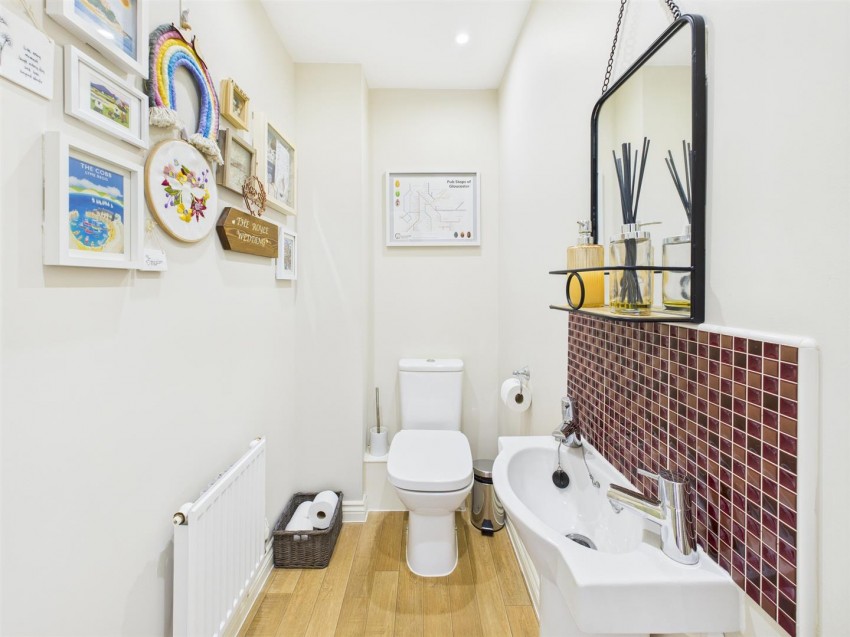 Images for Martyn Close, Brockworth, Gloucester