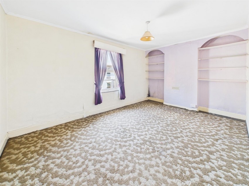 Images for Adelaide Street, Gloucester
