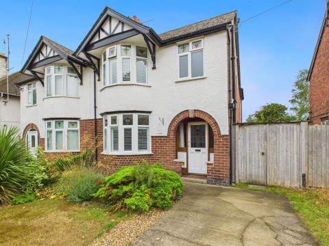 View Full Details for Estcourt Road, Gloucester